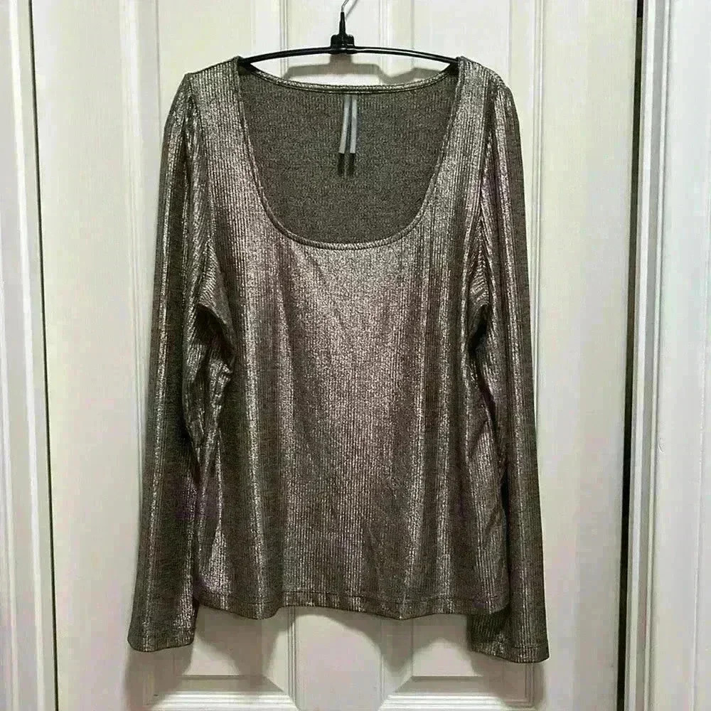 Anthropologie Scoop Neck Long Sleeve Top Womenโs Large